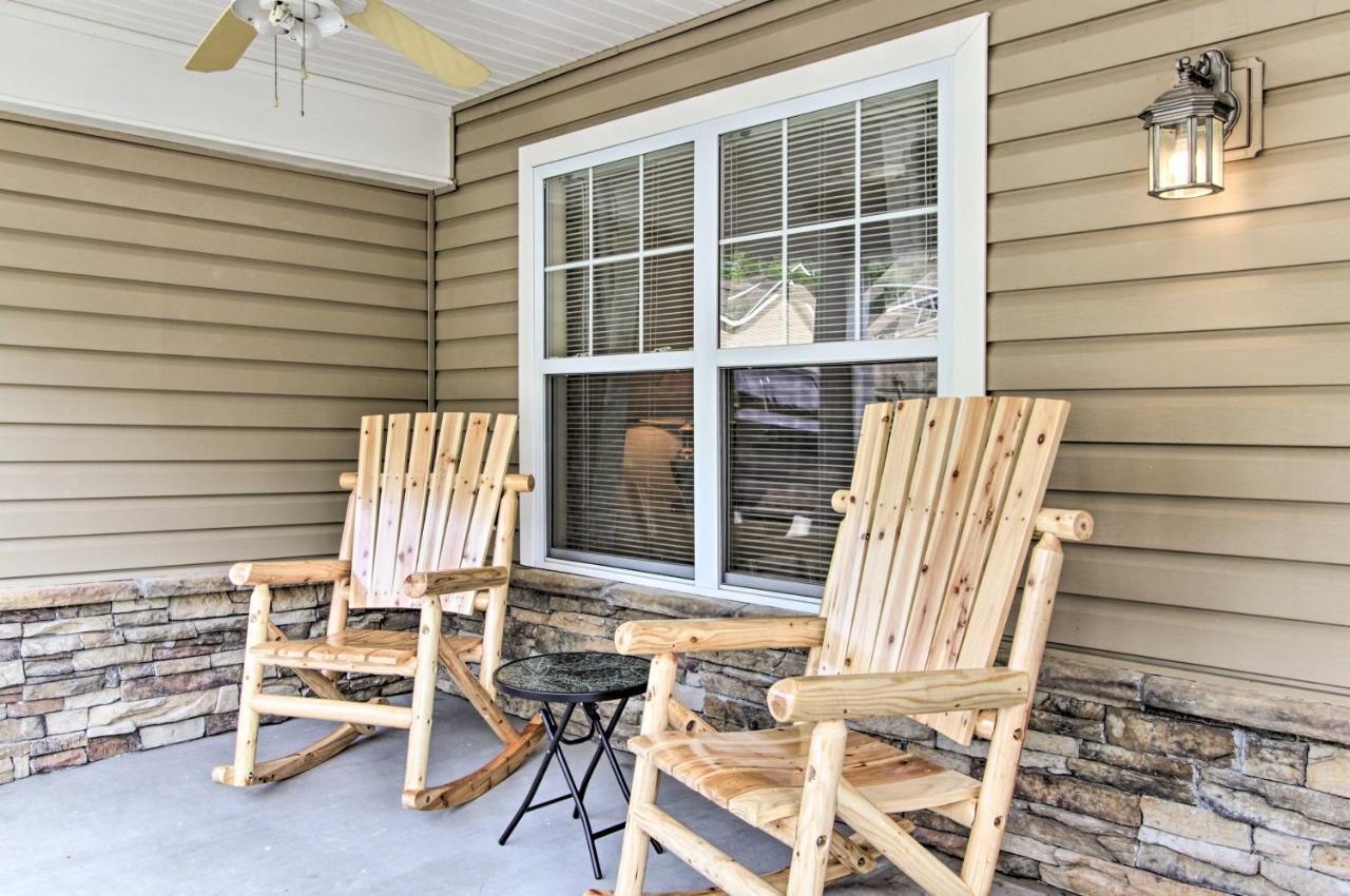 Home With Community Pool - 2 Miles To The Island! Pigeon Forge Luaran gambar
